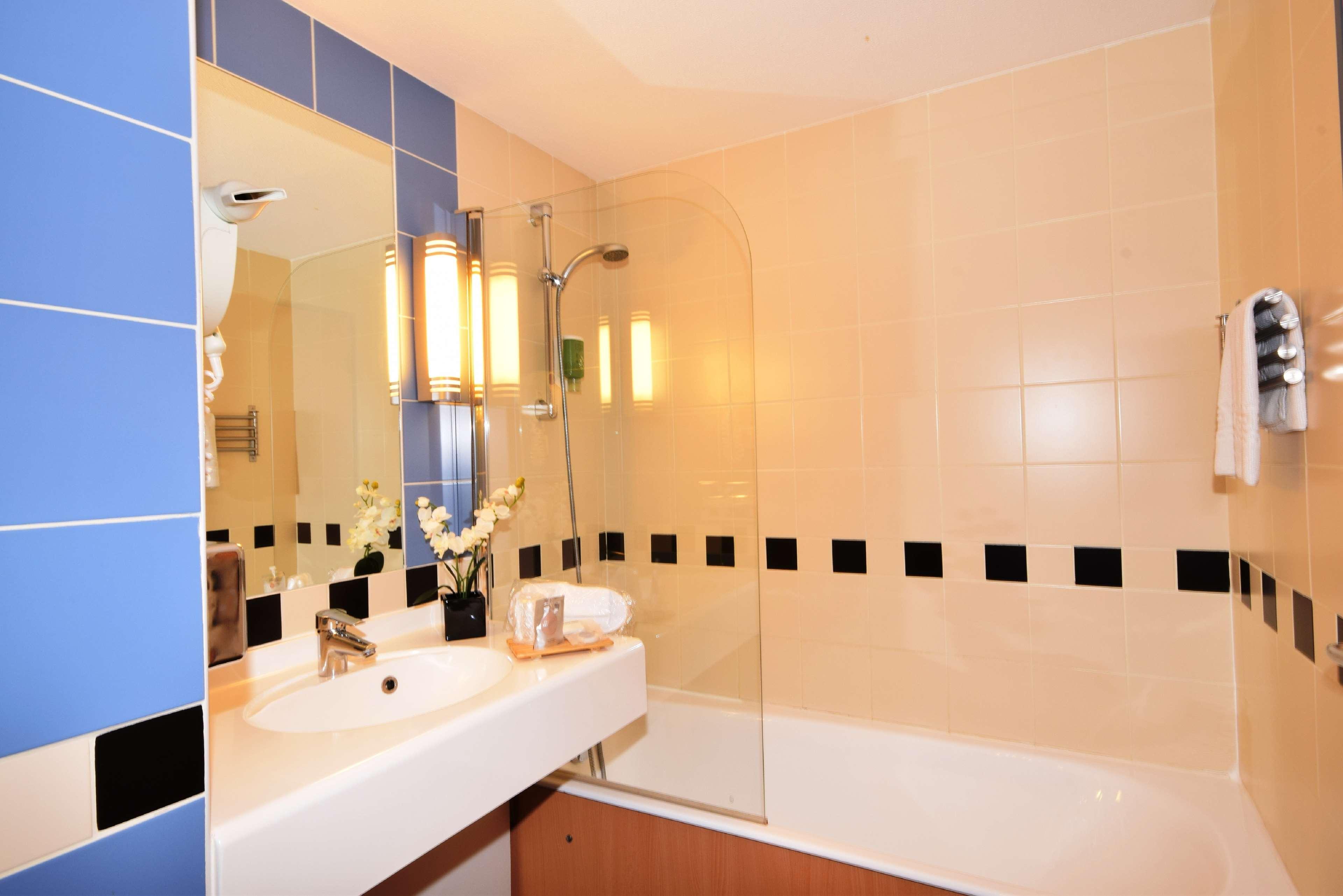 Kyriad Prestige Bordeaux Aeroport Mérignac Zewnętrze zdjęcie